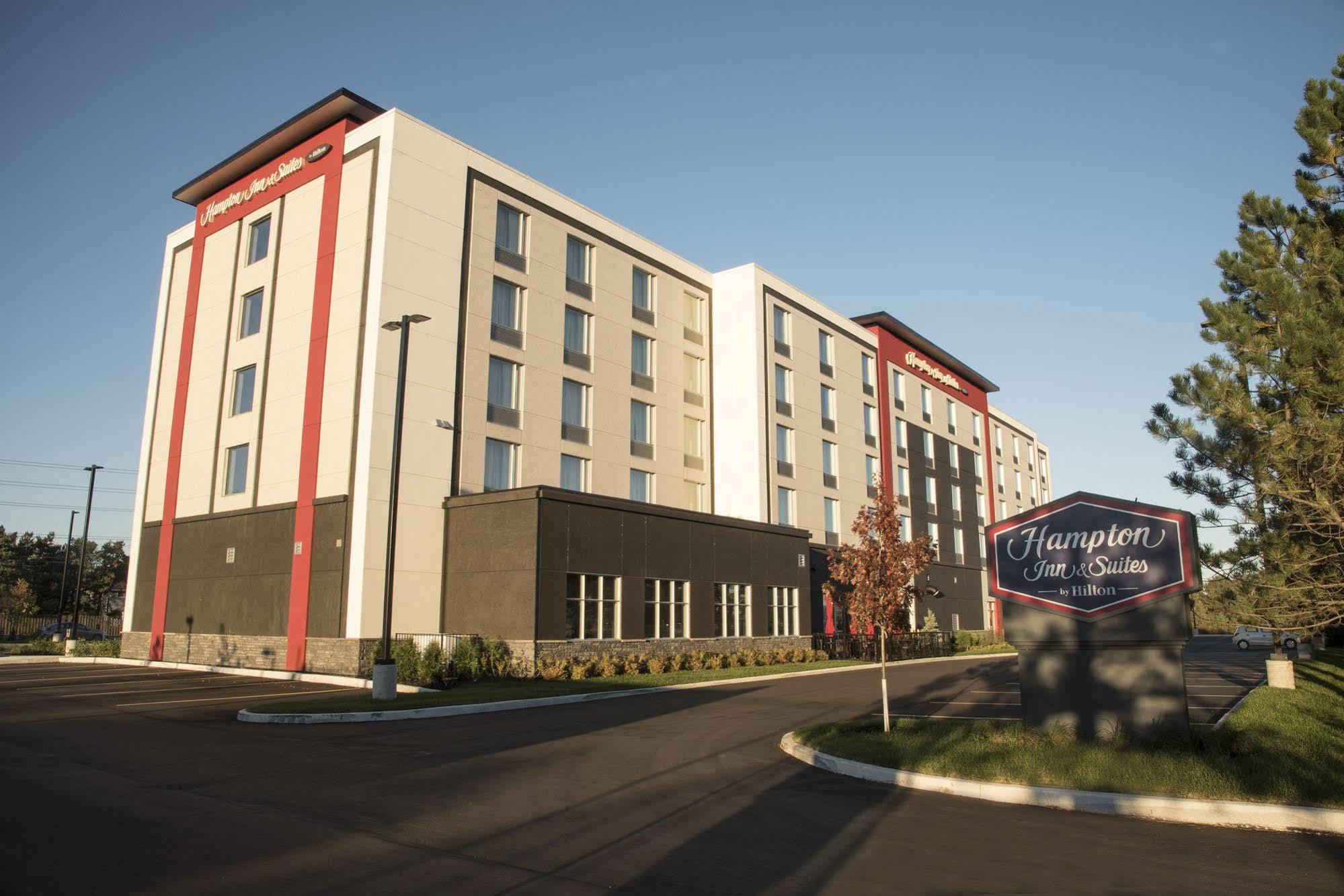 Hampton Inn & Suites By Hilton Thunder Bay Exterior photo